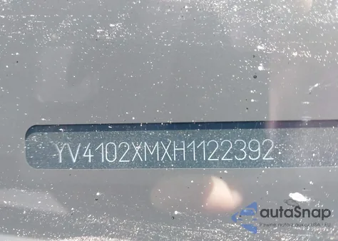 2017 Volvo Xc90 T5 R-Design from USA, damaged, VIN YV4102XMXH1122392